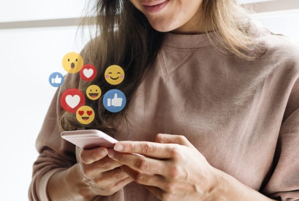 read french on your social media